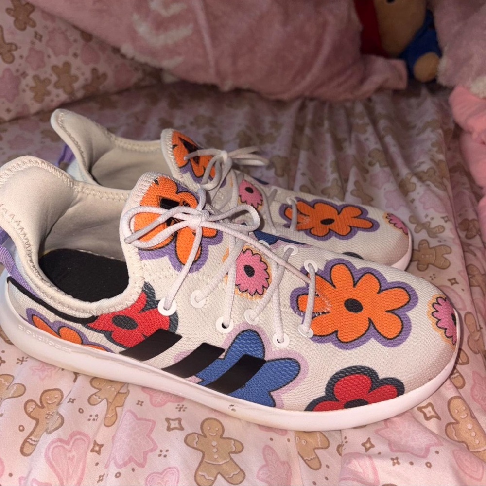 Adidas x Pharrell Williams flower trainers #PharrellWilliams